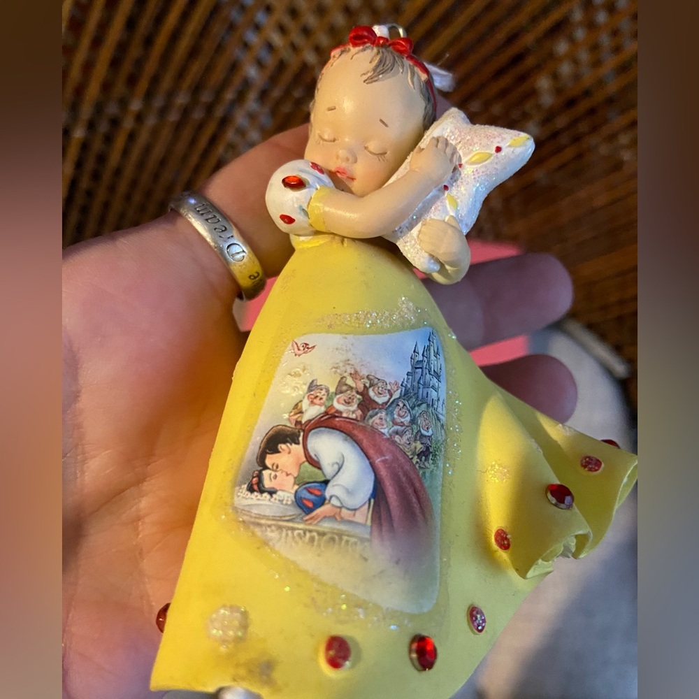 The Bradford Exchange Disney baby Snow White porcelain ornament